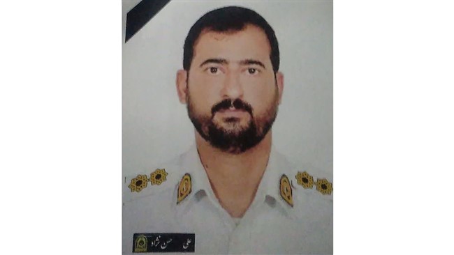 سروان علی حسن‌نژاد از افسران پلیس‌راه مازندران روز گذشته ۲۷ شهریور در حال انجام وظیفه در محور کیاسر به درجه رفیع شهادت نائل شد.