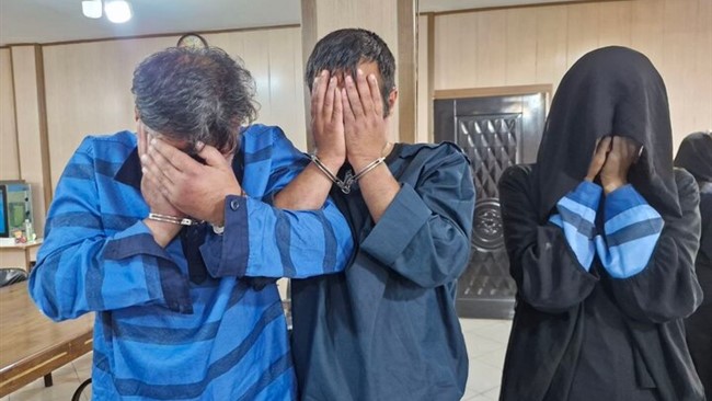 زوج سارقی که در چندثانیه کامپیوتر خودروهای ۲۰۶ را به سرقت می‌بردند و فیلم آنها نیز در فضای مجازی منتشر شده بود، توسط پایگاه چهارم آگاهی دستگیر شدند.