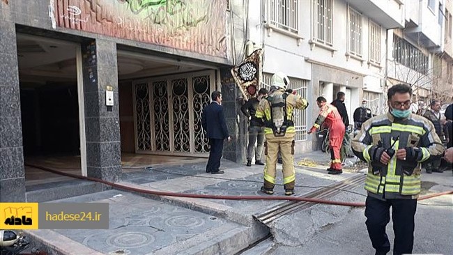 ماموران آتش‌نشانی ورامین از نجات چهار نفر شامل دو کودک در پی آتش‌سوزی در یک منزل مسکونی در منطقه خیرآباد خبر دادند.