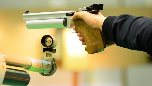 فرمانده انتظامی شهرستان بدره از قتل مردی ۴۳ ساله با سلاح گرم در یکی از روستاهای شهرستان خبر داد و اعلام کرد: متهم ۷۰ ساله پس از حادثه متواری شده است.