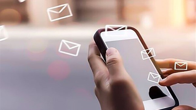 معاون اجتماعی پلیس فتا فراجا از مسدودسازی سرشماره ارسال‌کننده پیامک برای تعدادی از شهروندان خبر داد و اعلام کرد: پرونده قضایی برای متخلفان تشکیل شده و رسیدگی به ابعاد مختلف آن ادامه دارد.