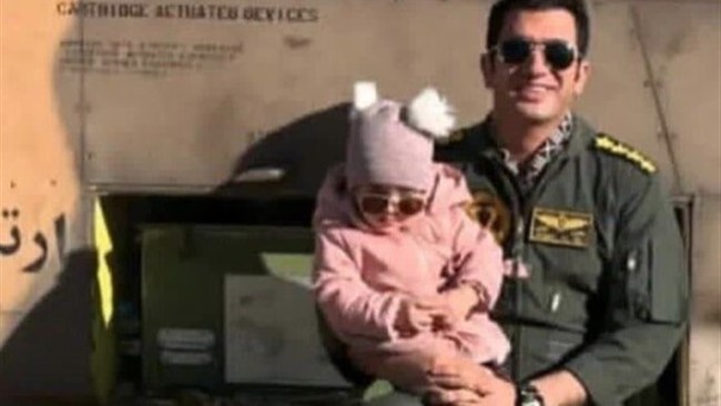 سقوط یک فروند بالگرد آموزشی متعلق به هوانیروز ارتش جمهوری اسلامی ایران در میدان میوه و تره‌بار شهر درچه حوالی ساعت ۹ صبح امروز سه‌شنبه ۵ اسفندماه ۱۴۰۴ رخ داد که بر اثر آن خلبان، کمک‌خلبان و دو نفر از غرفه‌داران این میدان به شهادت رسیدند.