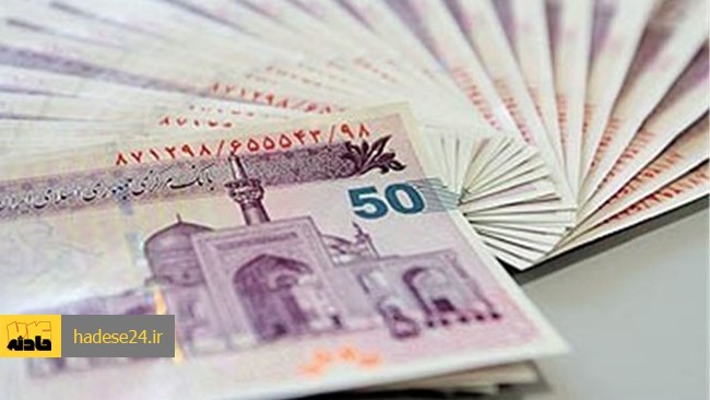 عیدی امسال کارکنان دولت ۱۰ میلیون تومان و کارگران حداقل ۲۰ میلیون تومان است که طبق شنیده‌ها عیدی کارکنان با حقوق بهمن یا اواسط اسفند واریز می‌شود.