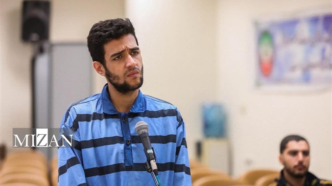 امیرعلی میرجعفری از عناصر مسلح همکار دشمن که اقدام به آتش زدن مسجد جامع قلهک کرده بود و لیدری اقدامات ضد امنیتی شبکه موساد در آن منطقه را برعهده داشت، بامداد امروز پس از تایید حکم از سوی دیوان عالی کشور و طی روال قانونی به دار مجازات آویخته شد.