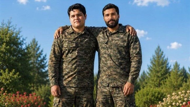 دو نفر از بسیجیان استان قم در جریان انجام مأموریت در یکی از موقعیت‌های نظامی این استان به شهادت رسیدند.