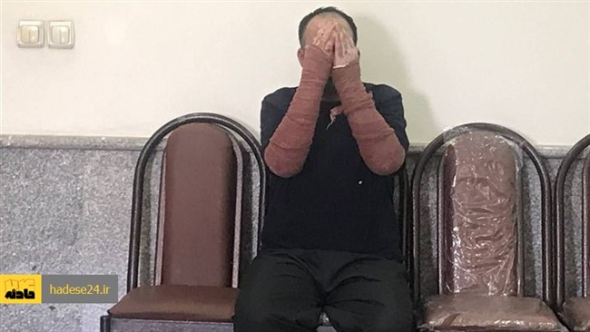 جانشین فرمانده انتظامی شهرستان مهر از دستگیری مردی ۲۵ ساله خبر داد که به انگیزه سرقت طلاجات، یک زن ۵۸ ساله را به قتل رسانده بود.