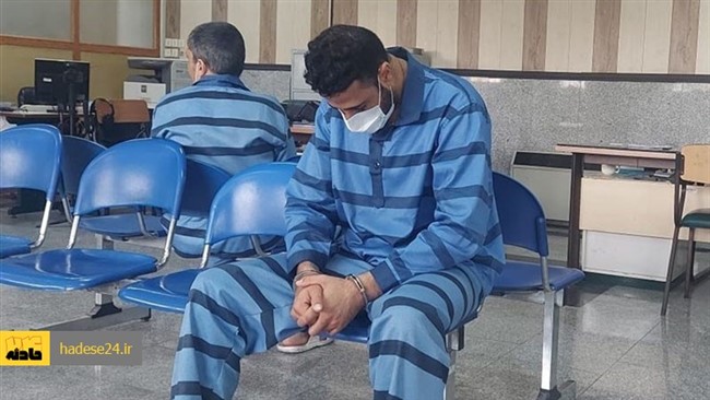 مرد سالخورده که تصور نمی‌کرد با یک نقشه سرقت از پیش طراحی شده روبه‌رو است، پس از مشاهده کارت شناسایی آنها به دو مرد اعتماد کرد و اجازه ورودشان به خانه‌اش را داد اما به گفته شاکی دو مرد پس از ورود به خانه، به جای انجام واکسیناسیون، به مرد سالخورده حمله کردند.