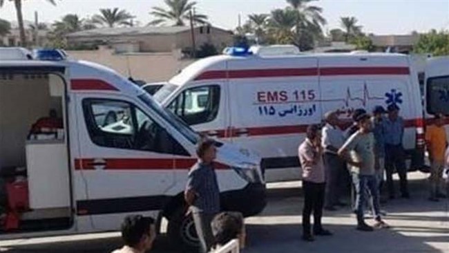 مرکز کنترل و هماهنگی عملیات (EOC) قرارگاه اربعین حسینی هلال‌احمر در عراق از تصادف خودروی حامل زائران ایرانی با گاردریل در محور کربلا ـ نجف خبر داد.